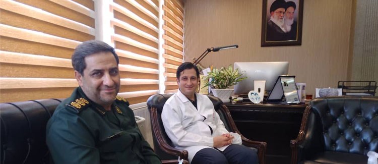 دیدار جناب سرهنگ دباغی  با جناب آقای دکتر کیافر مدیر عامل شرکت داروسازی زهراوی